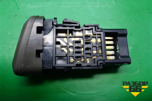 Кнопка аварийной сигнализации для Nissan Bluebird Sylphy с 2000-2005г