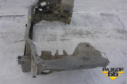 Панель передняя для Nissan Bluebird Sylphy с 2000-2005г