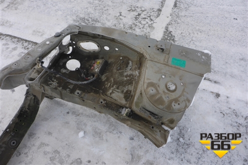 Панель передняя для Nissan Bluebird Sylphy с 2000-2005г