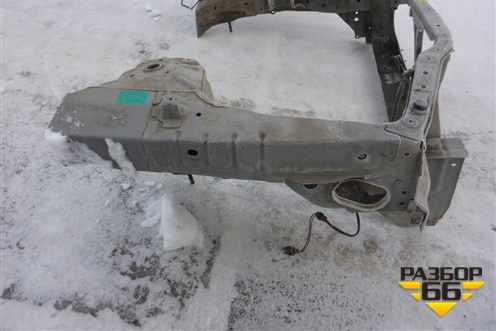 Панель передняя для Nissan Bluebird Sylphy с 2000-2005г