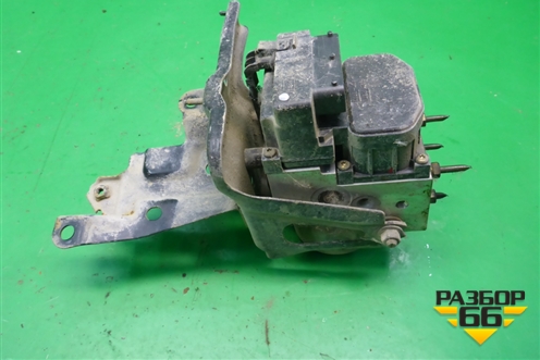 Блок ABS (476606N000) для Nissan Bluebird Sylphy с 2000-2005г