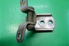 Петля двери задней правой нижняя для Nissan Bluebird Sylphy с 2000-2005г