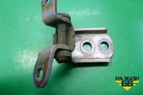 Петля двери задней правой нижняя для Nissan Bluebird Sylphy с 2000-2005г