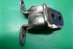 Петля двери задней правой нижняя для Nissan Bluebird Sylphy с 2000-2005г