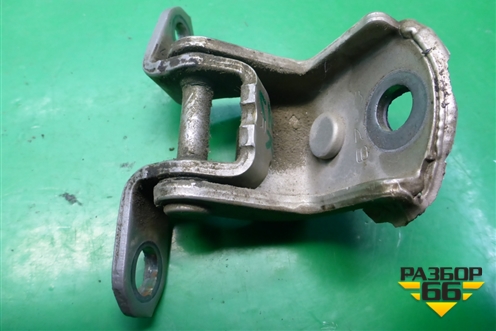 Петля двери задней правой верхняя для Nissan Bluebird Sylphy с 2000-2005г