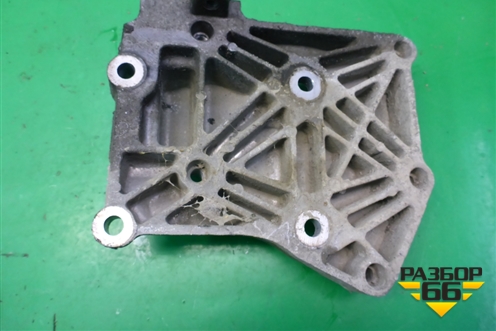Кронштейн компрессора кондиционера (1.5л QG15) для Nissan Bluebird Sylphy с 2000-2005г