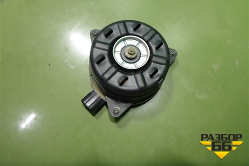 Моторчик вентилятора (1680001341) для Mazda CX 5 с 2012-2016г