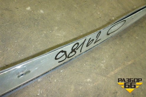 Молдинг на кузов правый для Audi A8 с 1998-2003г (4D0853704B)