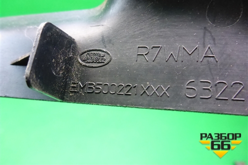 Накладка на торпедо (вертикальная правая) (EMB500221) для Land Rover Range Rover Sport с 2005-2012г
