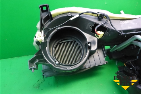 Корпус отопителя (BAC500640) для Land Rover Range Rover Sport с 2005-2012г