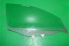 Стекло двери передней правой для Nissan Bluebird Sylphy с 2000-2005г