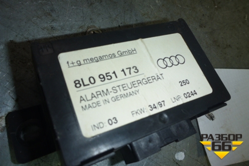 Блок электронный (см.фото) (8L0951173) для Audi A8 с 1998-2003г