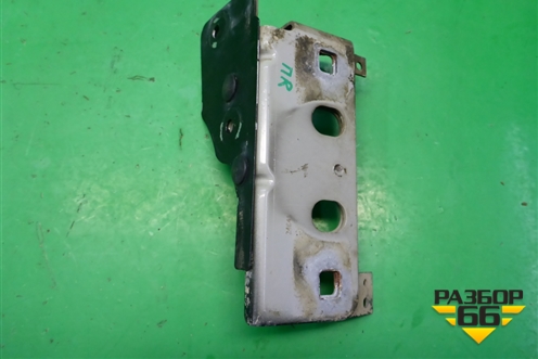 Кронштейн передней панели (правый) для Land Rover Range Rover Sport с 2005-2012г