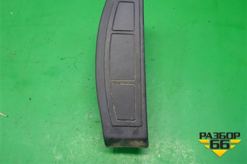 Накладка внутренняя (педаль отдыха) (EAV500041) для Land Rover Range Rover Sport с 2005-2012г