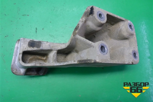 Кронштейн двигателя правый для Land Rover Range Rover Sport с 2005-2012г