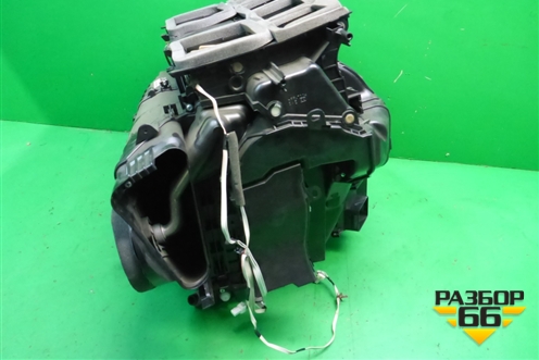 Корпус отопителя (под радиатор, правый руль) (27110JN25B) для Nissan Teana (J32) с 2008-2013г