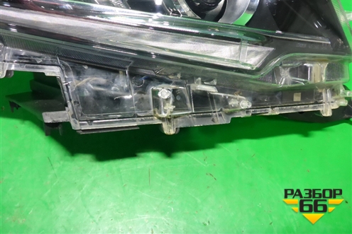 Фара правая (после 2017г LED без блока) (8114560N20) для Toyota Land Cruiser Prado(150) с 2009г