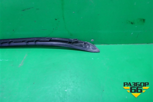 Молдинг лобового стекла правый (51317350610) для BMW X1 F48 с 2014г
