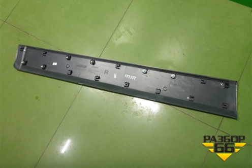 Накладка двери передней правой (96439708) для Chevrolet Captiva с 2006-2011г