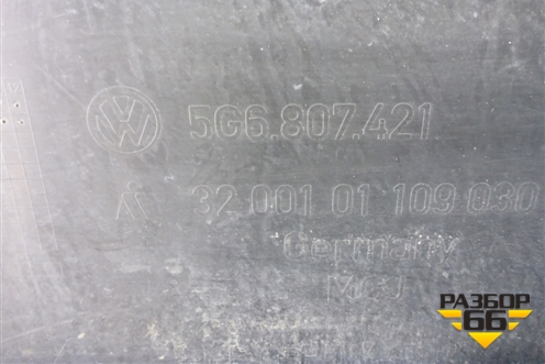 Бампер задний (до 2017г под парктроник) (5G6807421) для Volkswagen Golf VII с 2012г