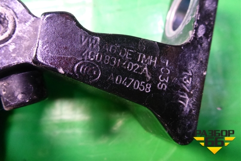 Петля двери задней правой нижняя (4G0831402A) для Audi A6 (C7) с 2011-2018г