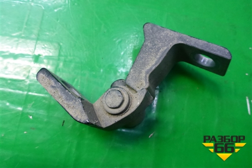 Петля двери передней правой нижняя (4G0831402) для Audi A6 (C7) с 2011-2018г