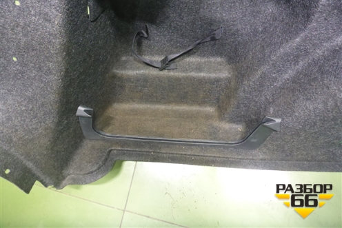 Обшивка багажника левая (5C6867427B) для Volkswagen Jetta с 2010-2019г