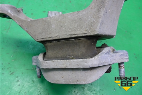 Опора КПП (8K0399151) для Audi A6 (C7) с 2011-2018г