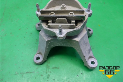 Опора КПП (8K0399151) для Audi A6 (C7) с 2011-2018г