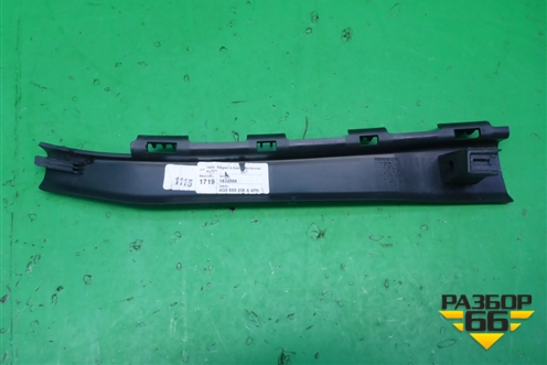 Накладка на торпедо (вертикальная правая) (4G0868204A) для Audi A6 (C7) с 2011-2018г