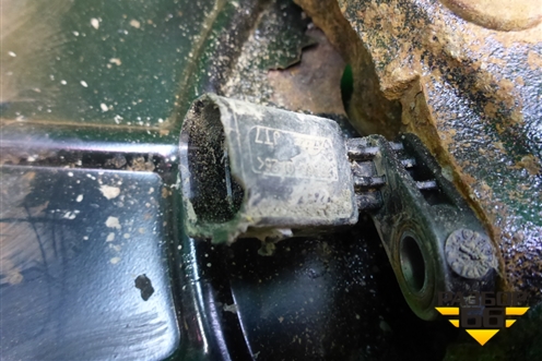 Кулак поворотный передний левый (посадочное амортизатора 55 mm) для Volkswagen Jetta с 2010-2019г