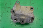 Кронштейн КПП левый (МКПП) (1K0199117AH) для Volkswagen Jetta с 2010-2019г