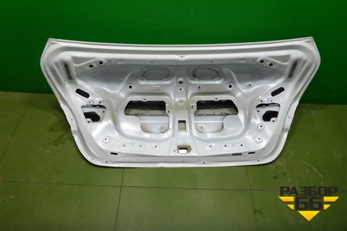 Крышка багажника (6440133760) для Toyota Camry V70 с 2017г