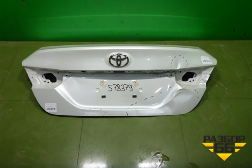 Крышка багажника (6440133760) для Toyota Camry V70 с 2017г