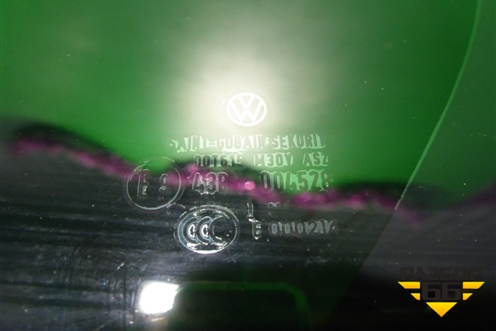 Стекло двери задней левой форточка (5C6845213) для Volkswagen Jetta с 2010-2019г