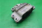 Опора КПП левая (1.4л CAX МКПП) (1K0199555) для Volkswagen Jetta с 2010-2019г