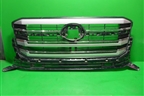 Решетка радиатора (5311460230) для Toyota Land Cruiser (300) с 2021г
