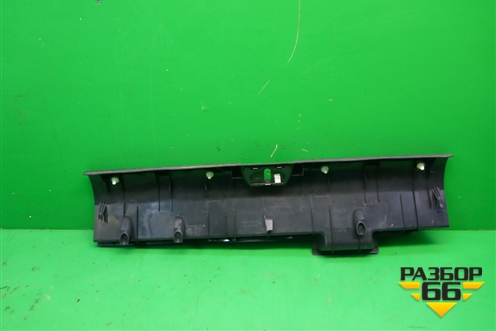 Обшивка багажника на заднюю панель (84640SNA) для Honda Civic 4D с 2006-2012г
