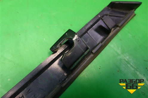Накладка стекла переднего левого (кузовного) (73375SNL) для Honda Civic 4D с 2006-2012г