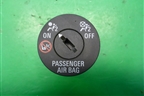 Выключатель пассажирской AIR BAG (13577258) для Ravon R2 с 2016г