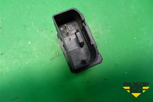 Выключатель пассажирской AIR BAG (5Q0919237) для Skoda Karoq с 2017г