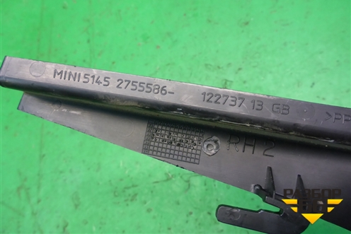 Накладка на торпедо (правая) (51452755586) для Mini Cooper R56 с 2005-2014г
