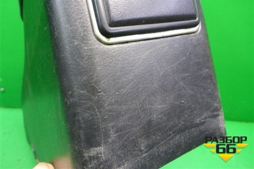 Подлокотник (MR51226) для Mitsubishi Lancer-9  с 2003-2008г