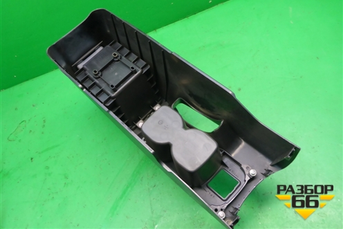Подлокотник (MR51226) для Mitsubishi Lancer-9  с 2003-2008г