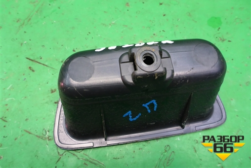 Ручка внутренняя (на крышку багажника) (MR216889) для Mitsubishi Lancer-9  с 2003-2008г