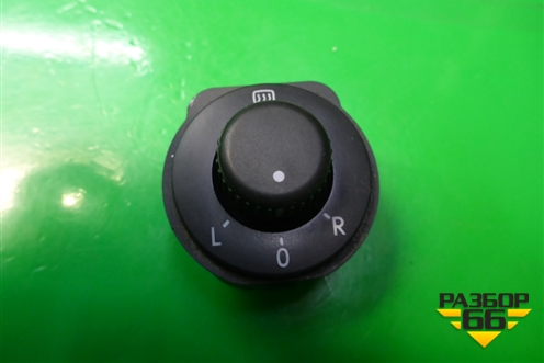 Переключатель регулировки зеркал (6R1959565F) для Volkswagen Polo (седан) с 2010г