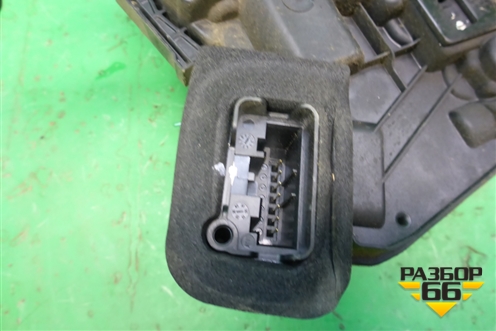 Замок двери задней левой (6RF839015) для Volkswagen Polo (седан) с 2010г