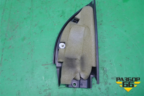 Накладка двери передней левой уголок (6RU837973) для Volkswagen Polo (седан) с 2010г