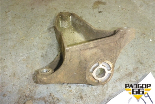 Кронштейн КПП для Audi A8 с 1998-2003г (4D0399114G)