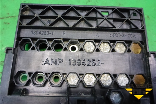 Блок предохранителей подкапотный (5607001440) для Ford Fusion с 2002г